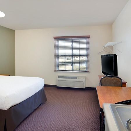 Woodspring Suites Fort Wayne Exterior foto