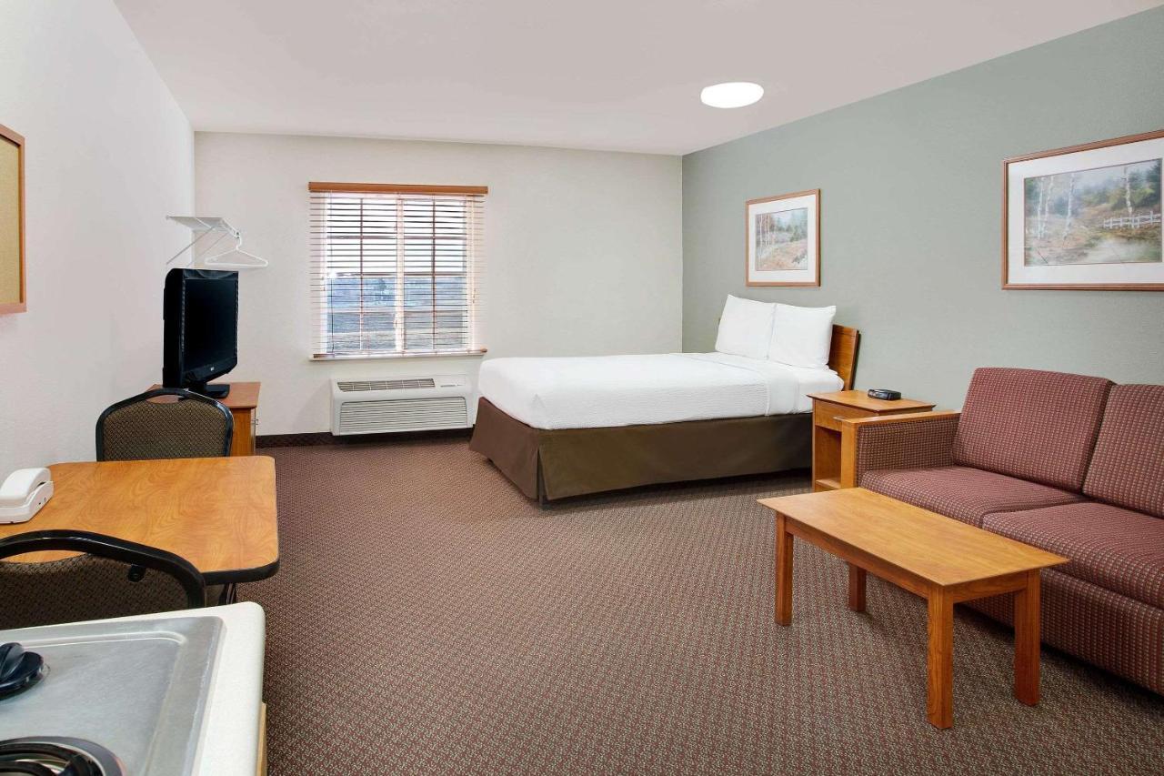 Woodspring Suites Fort Wayne Exterior foto